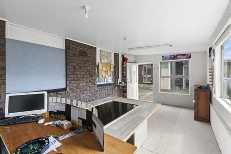 Photo of property in 2 Ashdown Crescent, Feilding, 4702