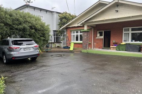 Photo of property in 1/184 The Parade, Island Bay, Wellington, 6023