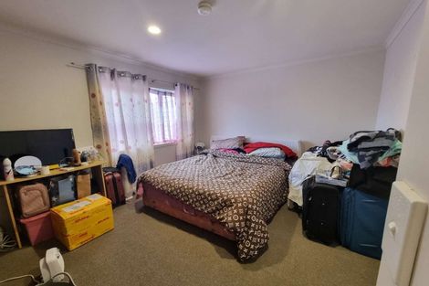 Photo of property in 11/2 Swan Hill Drive, Glen Eden, Auckland, 0602