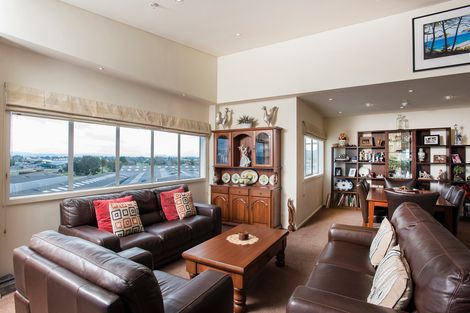 Photo of property in Bay View, 19/90 Customhouse Street, Gisborne, 4010