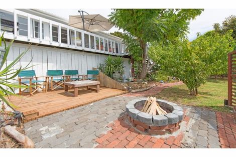 Photo of property in 1/680 Whangaparaoa Road, Stanmore Bay, Whangaparaoa, 0932