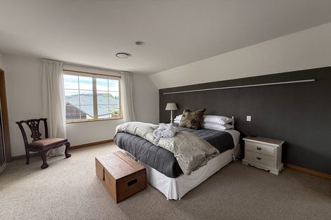 Photo of property in 5 Meadowstone Drive, Wanaka, 9305