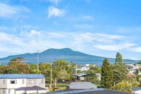 Photo of property in 44 Grenada Avenue, Forrest Hill, Auckland, 0620