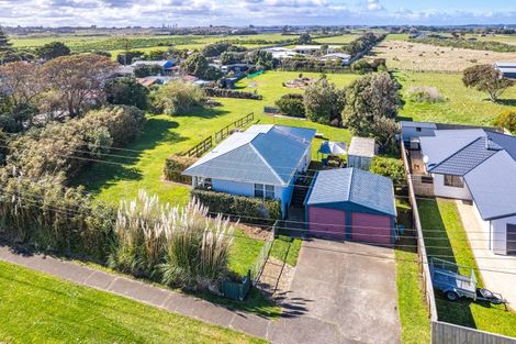 Photo of property in 10 Waitai Street, Castlecliff, Whanganui, 4501