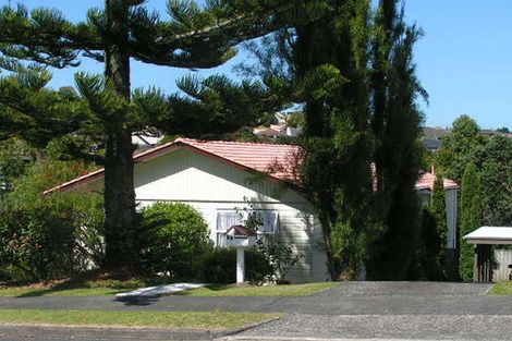 Photo of property in 37 Ravenwood Drive, Forrest Hill, Auckland, 0620