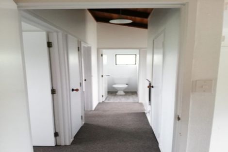 Photo of property in 283 Old North Road, Kumeu, 0892