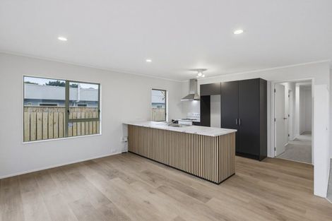 Photo of property in 27 Rutherford Drive, Waikanae Beach, Waikanae, 5036