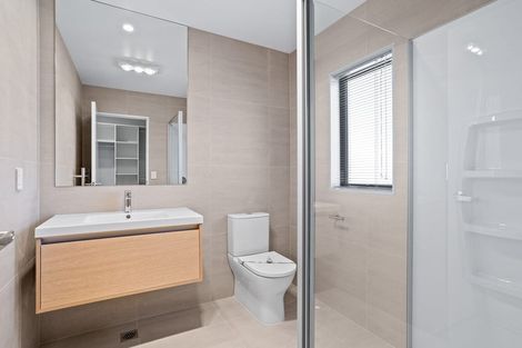 Photo of property in 2 Port Way, Rosehill, Papakura, 2113