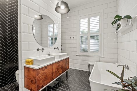 Photo of property in 108 Burnley Terrace, Sandringham, Auckland, 1025