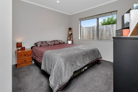 Photo of property in 4 Ishtar Place, One Tree Point, 0118