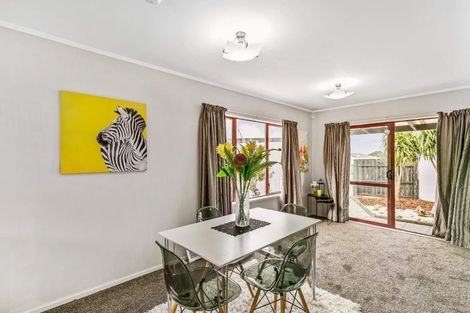 Photo of property in 1/21 Solveig Place, Randwick Park, Auckland, 2105