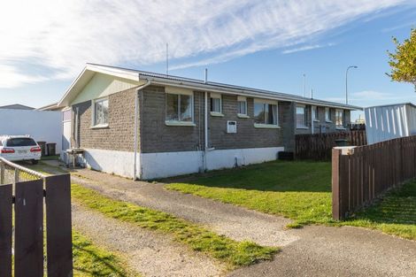 Photo of property in 12 Dipton Street, Kingswell, Invercargill, 9812
