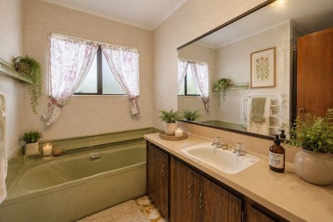 Photo of property in 2 Stiles Avenue, Waipukurau, 4200