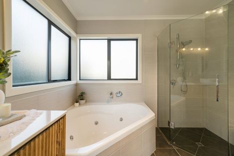 Photo of property in 10 The Dales, Dinsdale, Hamilton, 3204