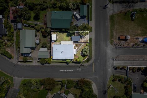 Photo of property in 105 Old Wharf Road, Motueka, 7120