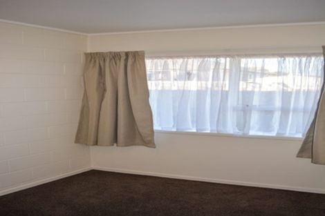 Photo of property in 6/318 Te Atatu Road, Te Atatu South, Auckland, 0610