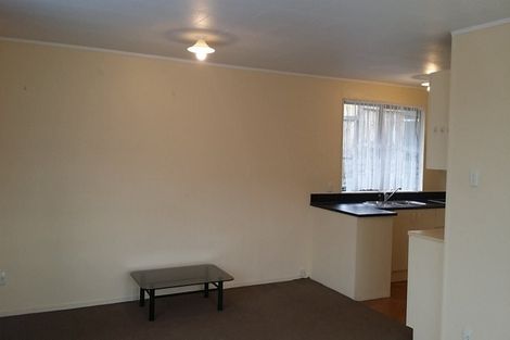Photo of property in 15 Sabot Place, Massey, Auckland, 0614