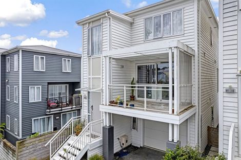 Photo of property in 28 Fernly Rise, Flat Bush, Auckland, 2019