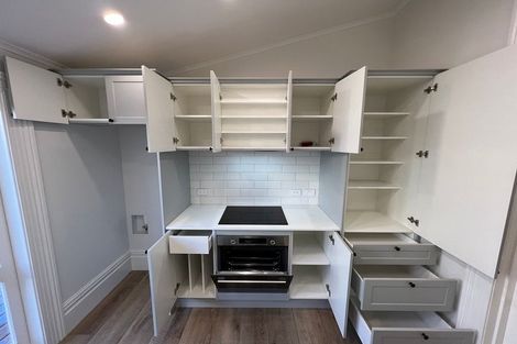 Photo of property in 30 Mcgrath Street, Napier South, Napier, 4110