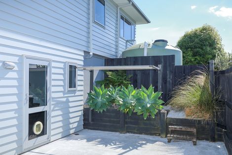 Photo of property in 8 Puka Place, Raglan, 3225