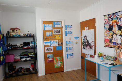 Photo of property in 46 Kaitawa Crescent, Paraparaumu, 5032