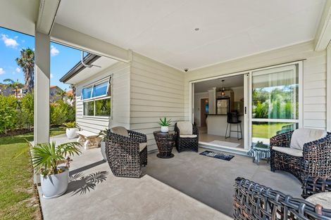 Photo of property in 2 Maylee Crescent, Gulf Harbour, Whangaparaoa, 0930