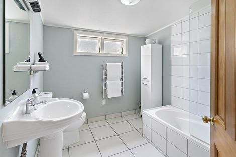 Photo of property in 269 High Street North, Carterton, 5713