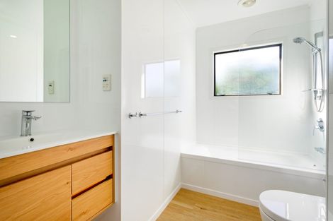 Photo of property in 1/63 Beaubank Road, Kelston, Auckland, 0602