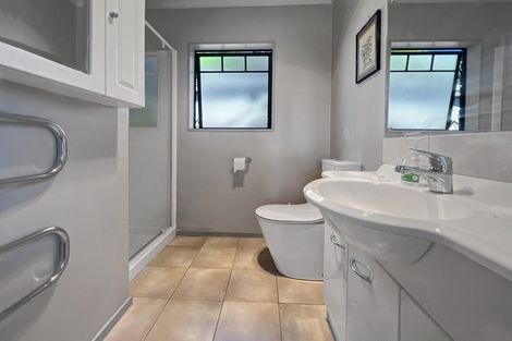 Photo of property in 57 Mt Lebanon Crescent, The Gardens, Auckland, 2105