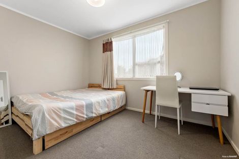 Photo of property in 16 Dellwood Avenue, Henderson, Auckland, 0612