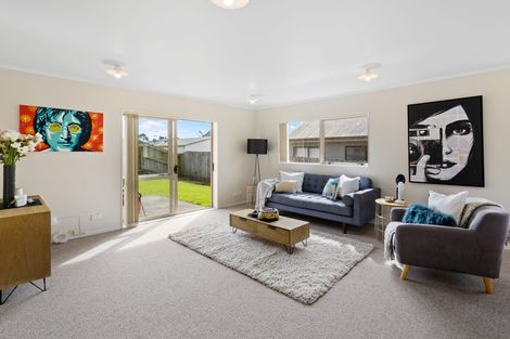 Photo of property in 256 Royal Road, Massey, Auckland, 0614
