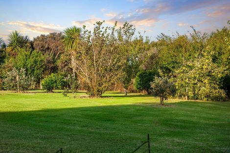 Photo of property in 1 Ngaire Close, Wainui, Silverdale, 0994