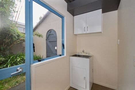 Photo of property in 11 Wilmington Place, Forrest Hill, Auckland, 0620