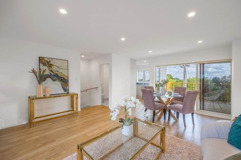 Photo of property in 7/3 Coronation Road, Hillcrest, Auckland, 0627