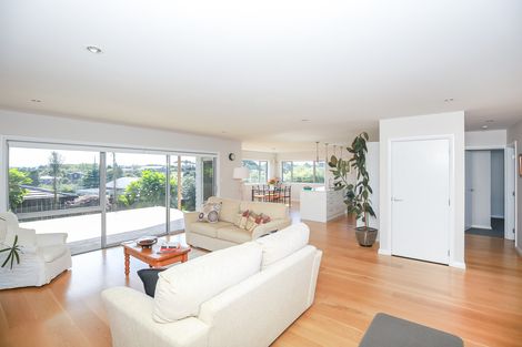 Photo of property in 8 Puka Place, Raglan, 3225