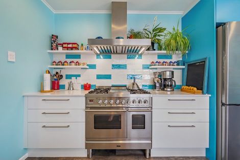 Photo of property in 13 Lord Street, Stokes Valley, Lower Hutt, 5019