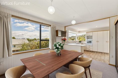 Photo of property in 1 Roseneath Place, Cashmere, Christchurch, 8022