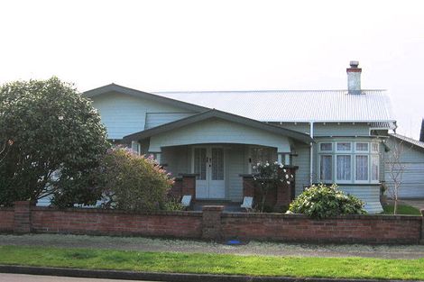 Photo of property in 16 Nikau Street, Takaro, Palmerston North, 4410