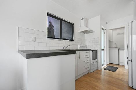 Photo of property in 27 Purcell Place, Melville, Hamilton, 3206