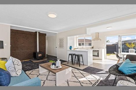 Photo of property in 11 Navigator Place, Papatoetoe, Auckland, 2025