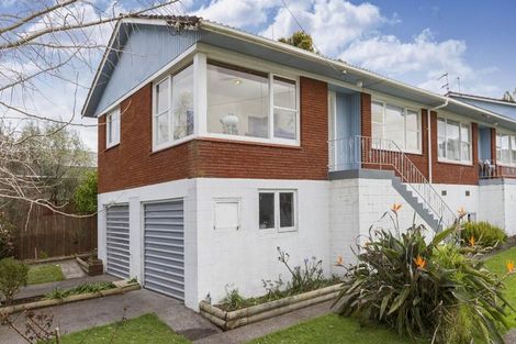 Photo of property in 1/31 Hutchinson Avenue, New Lynn, Auckland, 0600