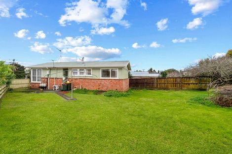 Photo of property in 4 Clendon Place, Manurewa, Auckland, 2102