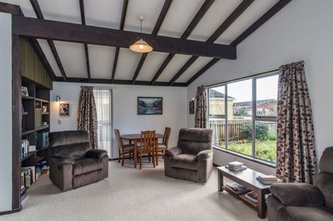 Photo of property in 30 Mahana Road, Paraparaumu Beach, Paraparaumu, 5032