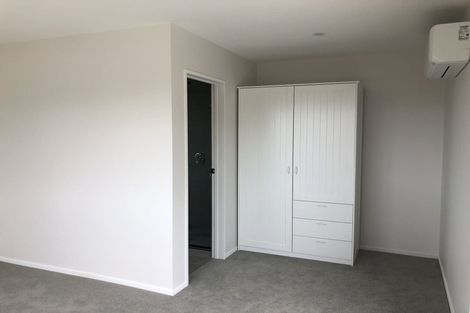 Photo of property in 8 Keating Rise, Northcross, Auckland, 0632