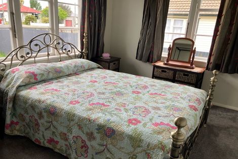 Photo of property in 24 Johnson Street, Milton, 9220