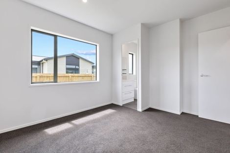 Photo of property in 16 Guy King Place, Huntly, 3700