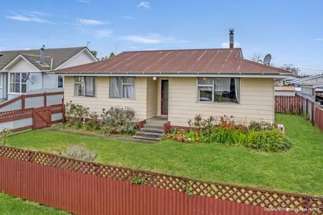 Photo of property in 13 Mccorkindale Street, Feilding, 4702