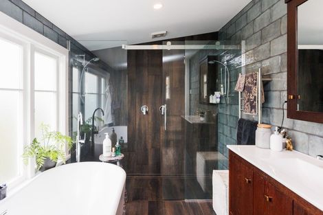 Photo of property in 73 Jickell Street, Hokowhitu, Palmerston North, 4410