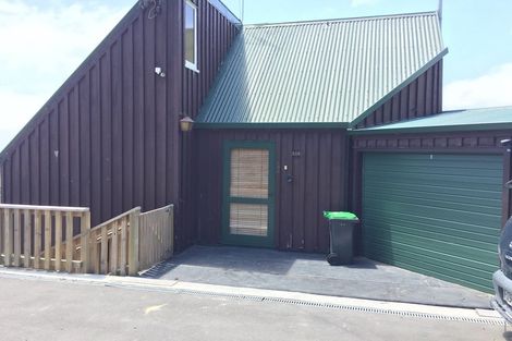 Photo of property in 135 Mount Pleasant Road, Mount Pleasant, Christchurch, 8081