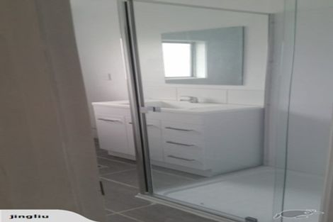 Photo of property in 2/26 Arawa Street, New Lynn, Auckland, 0600